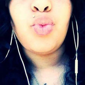 Meet your Posher, Riah